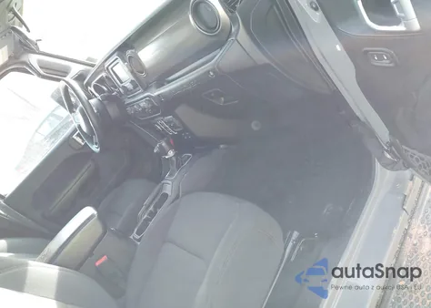 2018 Jeep Wrangler Unlimited Sport S 4X4 z USA, uszkodzony, nr VIN 1C4HJXDG0JW229017